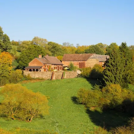 Bed & Breakfast In Ferme De Leuze Nabij Durbuy, Eigen Laadpalen Somme-Leuze